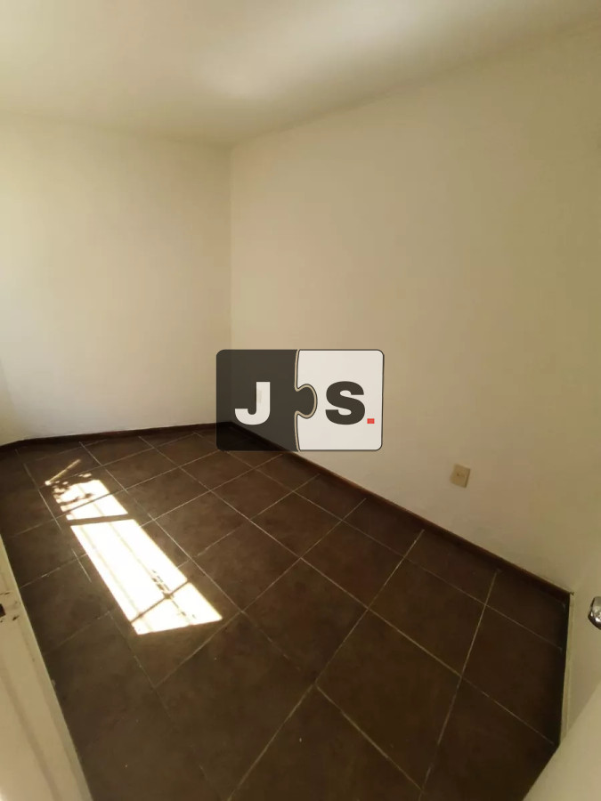 Apartamento ID.3287 - Venta Apartamento 2 Dormitorios, patio interno con parrillero, estufa, Parque Rodó