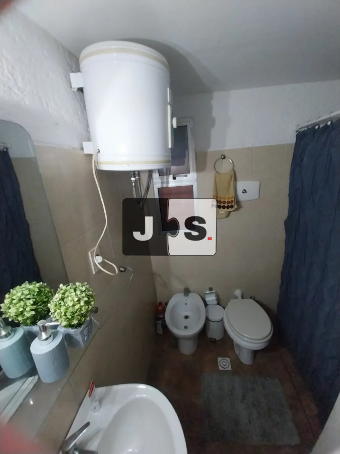 Apartamento ID.3686 - Venta apartamento 2 dormitorios con patio y fondo en Lezica 