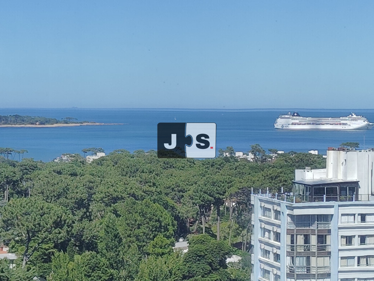 Apartamento ID.2984 - Vendo Apartamento, 4 Dormitorios, 4 Baños, Punta del Este