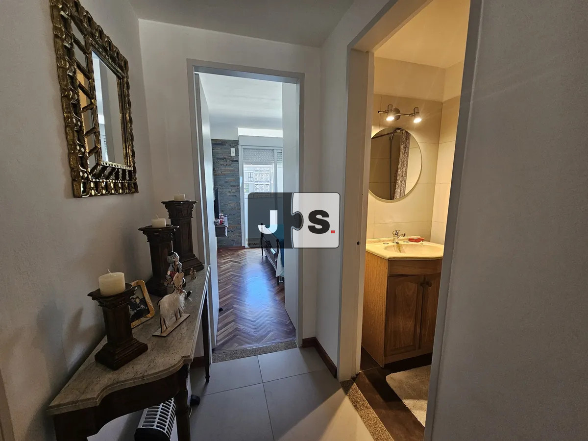 Apartamento ID.3896 - Vendo Apartamento, 1 Dormitorios, 1 Baños, Barrio Sur