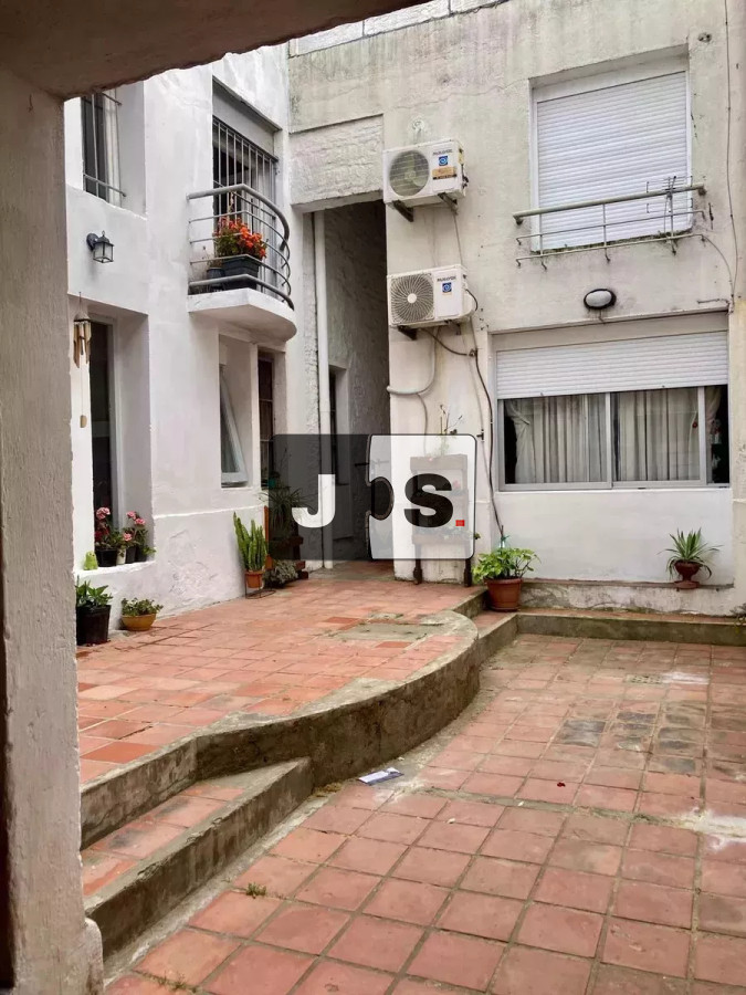 Apartamento ID.3286 - Venta Dúplex, 2 Dormitorios, patio, estufa, Palermo