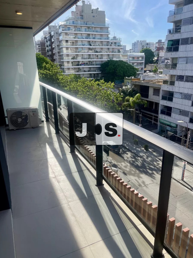 Apartamento ID.2272 - Alquiler apartamento 1 dormitorio Pocitos con garaje