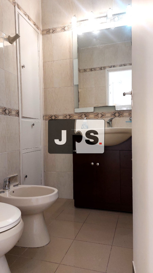 Apartamento ID.2599 - Alquilo apartamento 1 dormitorio en Centro amoblado con balcón