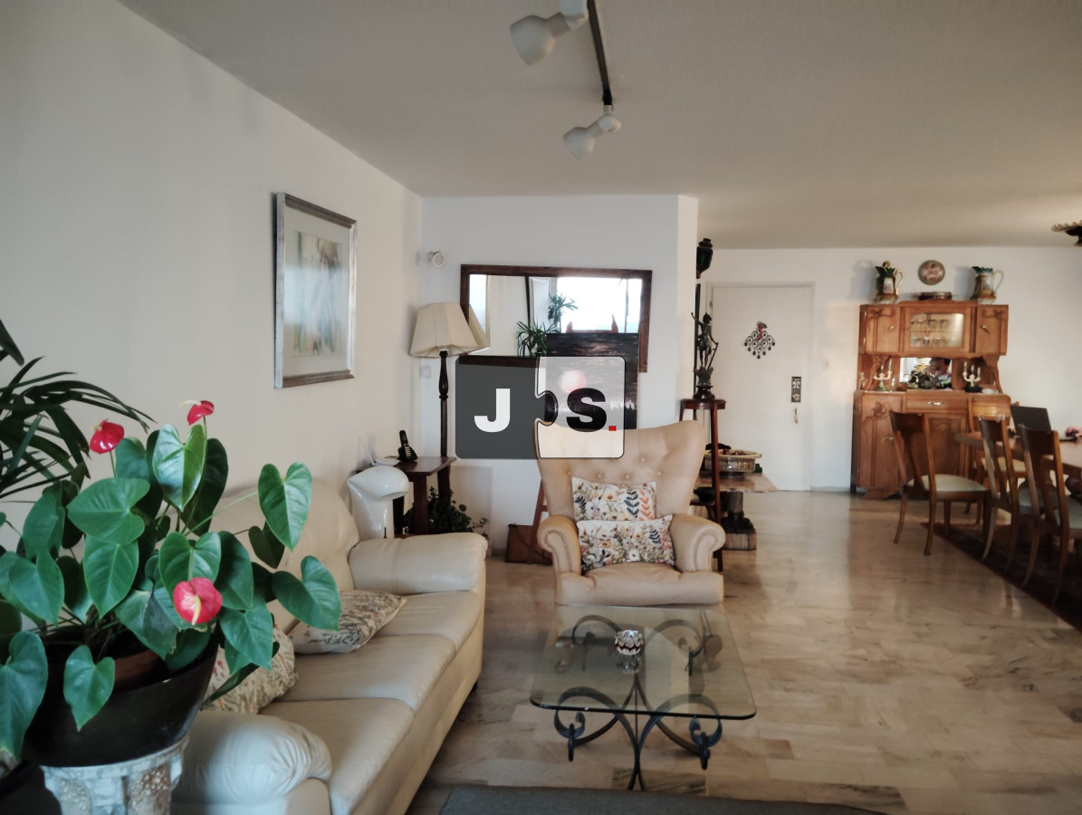 Apartamento ID.2984 - Vendo Apartamento, 4 Dormitorios, 4 Baños, Punta del Este