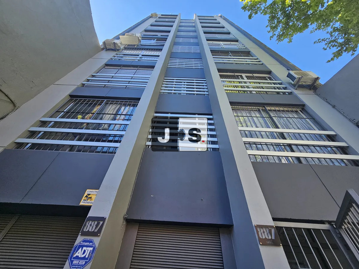 Apartamento ID.3896 - Vendo Apartamento, 1 Dormitorios, 1 Baños, Barrio Sur