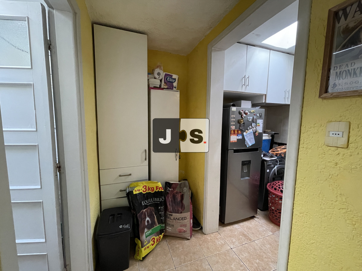 Apartamento ID.3694 - Venta apartamento interior 2 dormitorios 1 baño terraza garage Goes 
