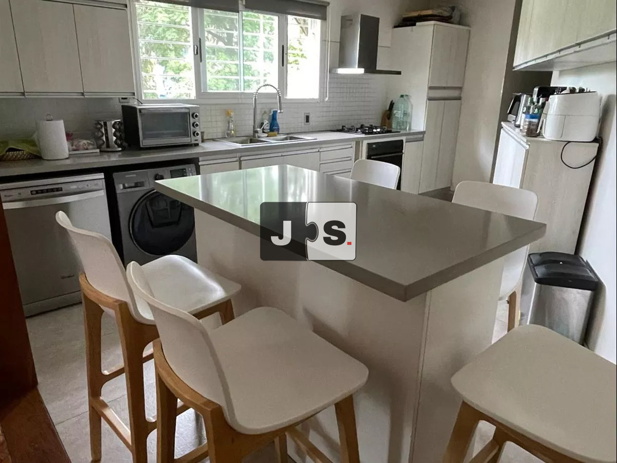 Apartamento ID.2939 - Alquilo apartamento, 3 dormitorios, 2 baño,  Barrio Buceo