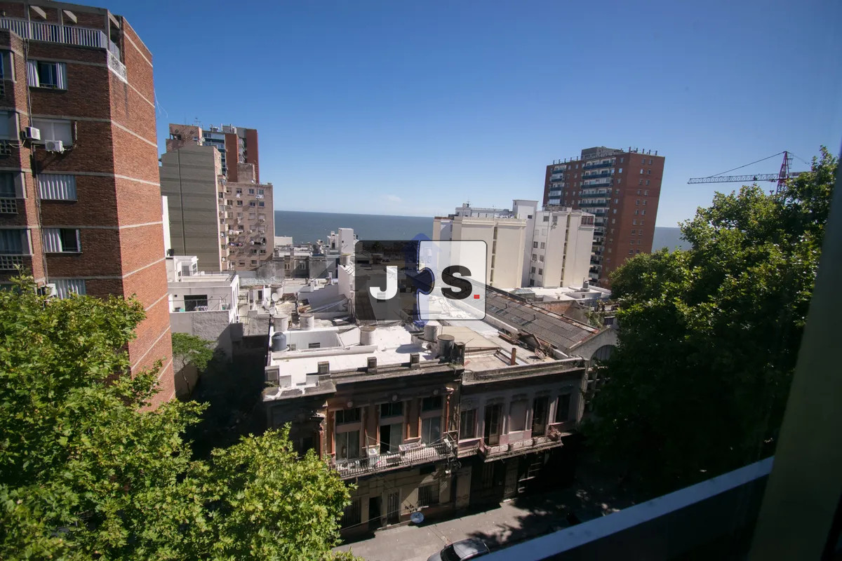 Apartamento ID.3896 - Vendo Apartamento, 1 Dormitorios, 1 Baños, Barrio Sur