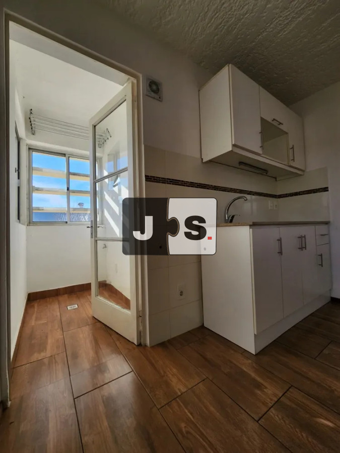 Apartamento ID.3933 - Vendo apartamento de 1 dormitorio en Aguada con cochera