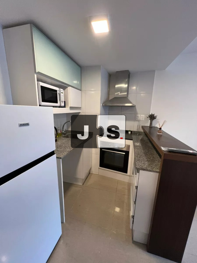 Apartamento ID.3178 - Alquilo apartamento Amueblado, 1 dormitorios, 1 baño, Garage,  Barrio Cordón 