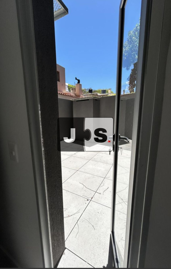Apartamento ID.2646 - Vendo Apartamento, 2 Dormitorios, 2 Baños, Barrio Punta Carretas