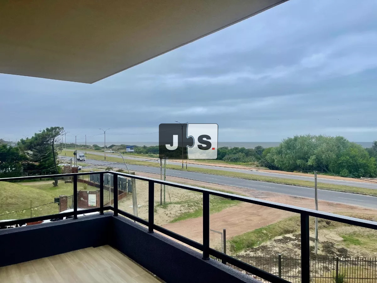Apartamento ID.2365 - Alquiler apartamento 2 dormitorios vista al mar Rambla Costanera