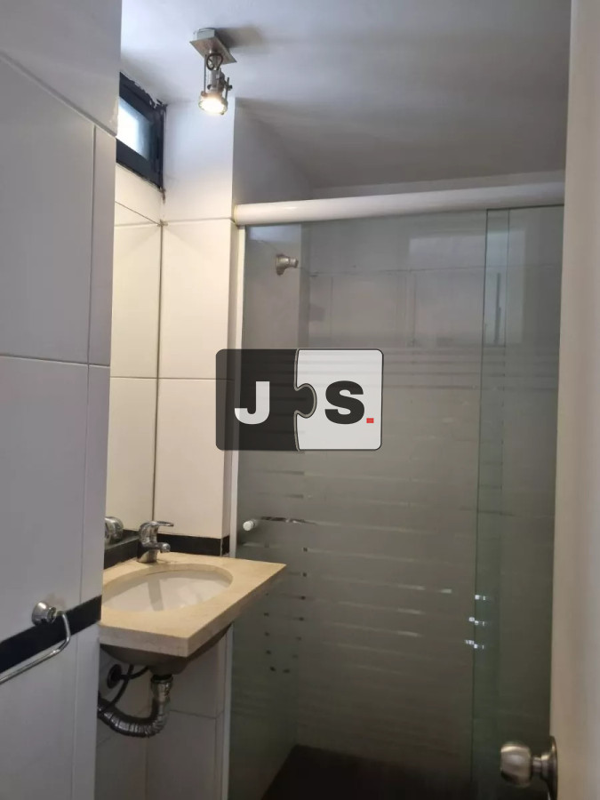 Apartamento ID.3144 - Vendo Apartamento, 2 Dormitorios, 2 Baños, Garage Doble, Barrio Ciudad Vieja