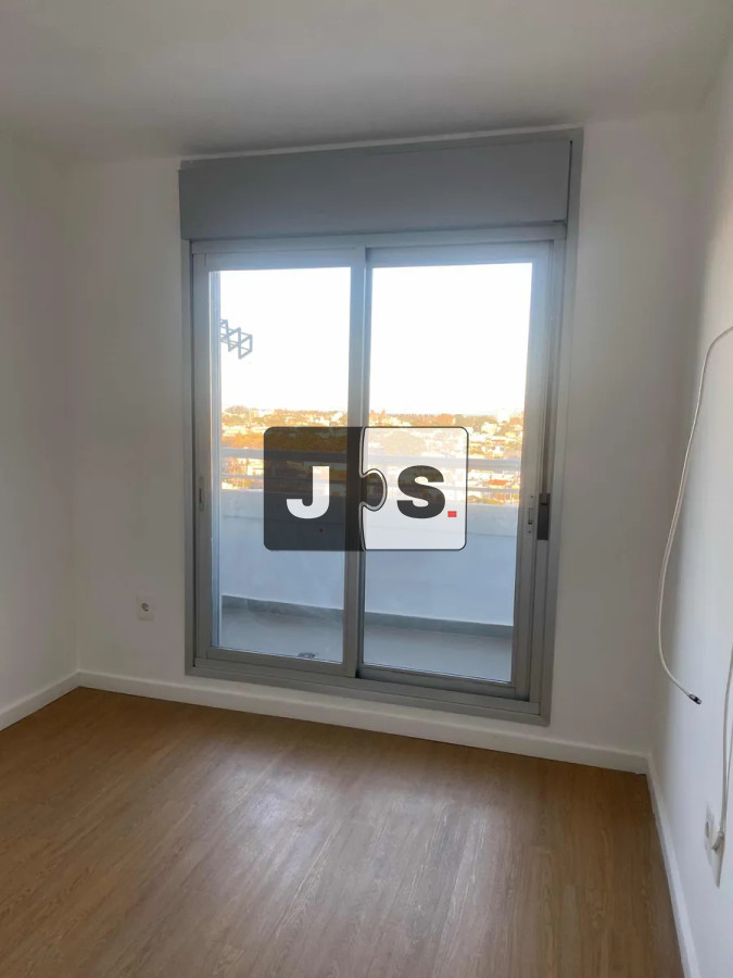 Apartamento ID.3884 - Venta Apartamento 2 Dormitorios, 1 Baño, Opción a Garage, La Blanqueada 