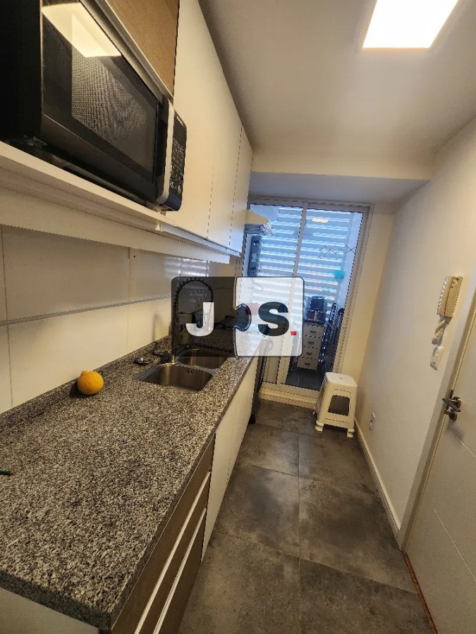 Apartamento ID.4306 - Vendo Apartamento en Cordón Sur, 1 dormitorio con 2 cocheras
