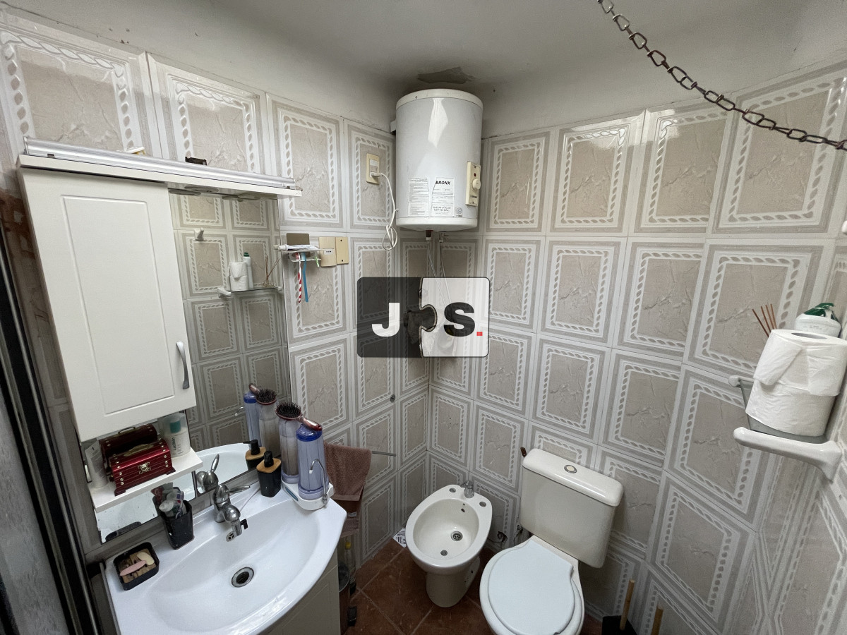Apartamento ID.3694 - Venta apartamento interior 2 dormitorios 1 baño terraza garage Goes 