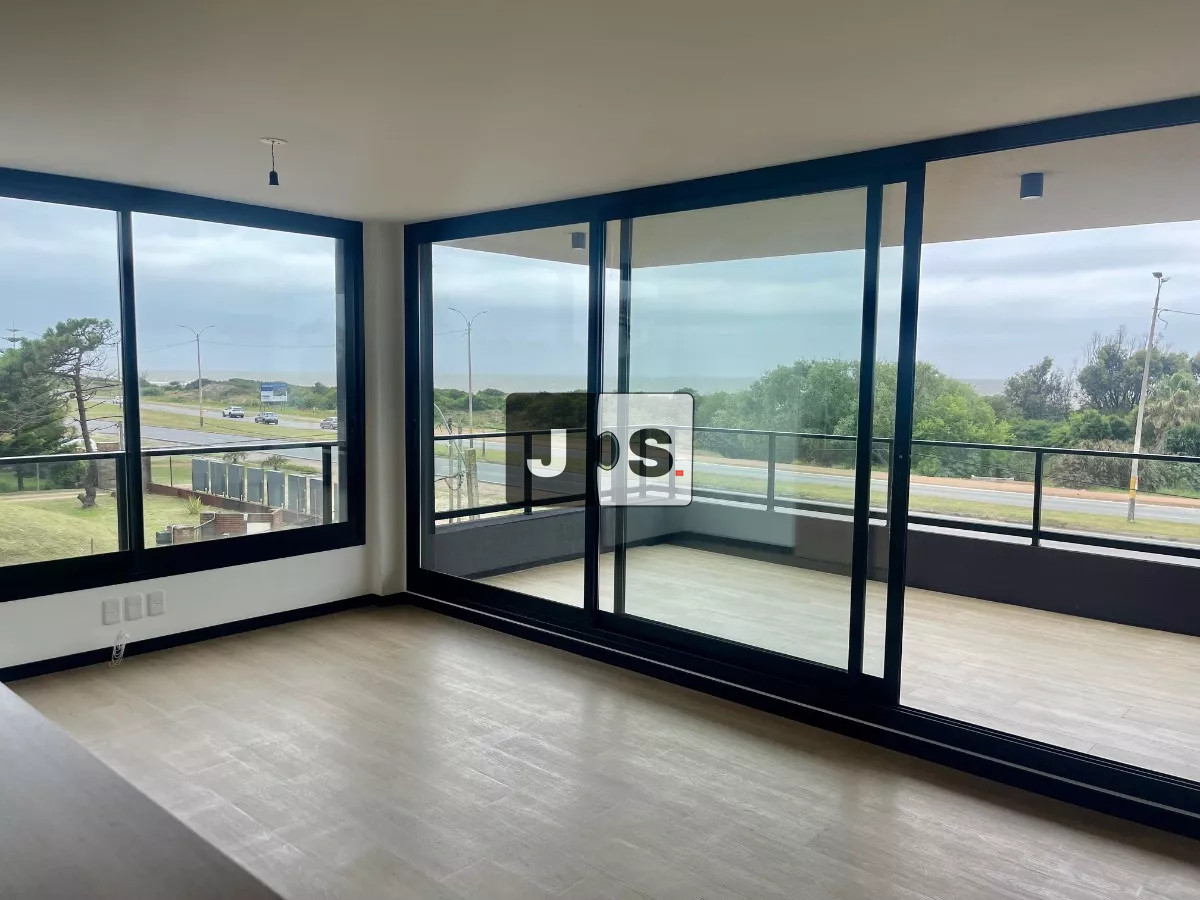 Apartamento ID.2365 - Alquiler apartamento 2 dormitorios vista al mar Rambla Costanera