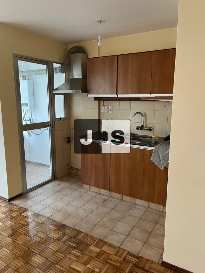 Apartamento ID.4436 - Venta Apartamento en Punta Carretas, 1 dormitorio y 1 baño. Con Garage