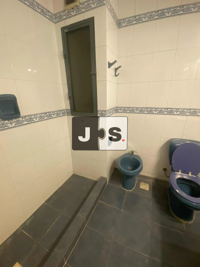 Apartamento ID.4364 - Venta Apartamento 3 dormitorios y 2 baños en Centro 