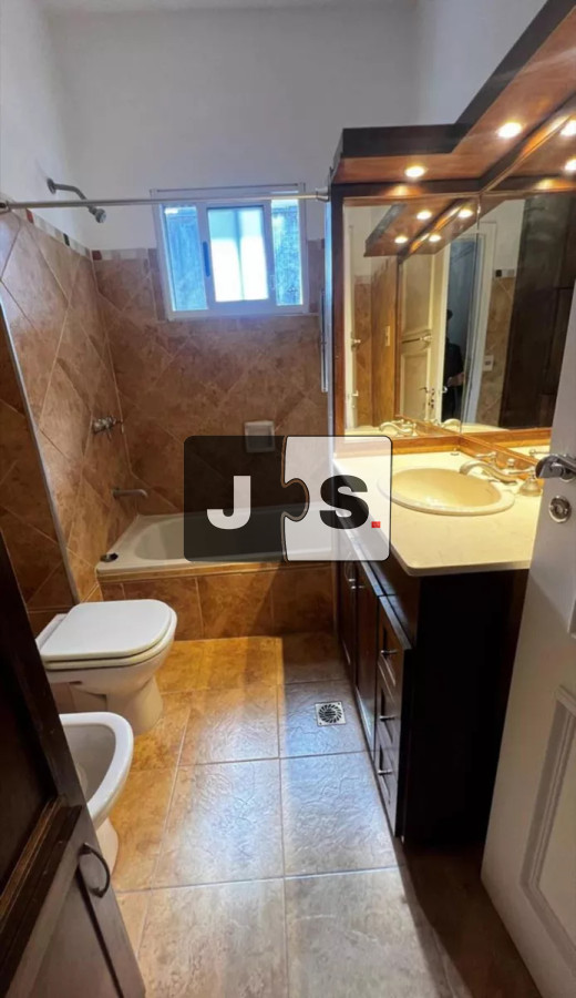 Apartamento ID.2578 - Alquilo apartamento de 3 dormitorios en Parque Rodó, Montevideo