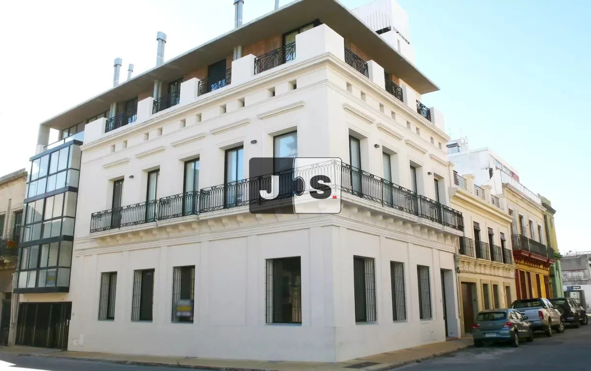 Apartamento ID.3144 - Vendo Apartamento, 2 Dormitorios, 2 Baños, Garage Doble, Barrio Ciudad Vieja