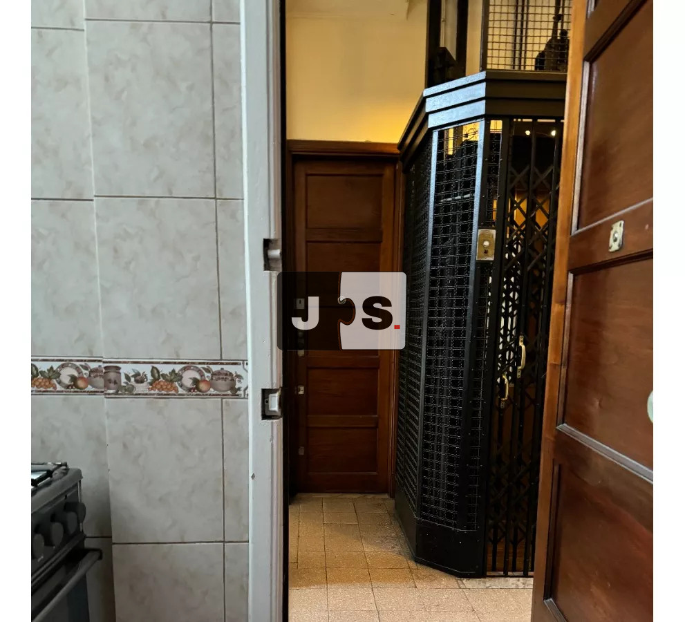 Apartamento ID.2616 - Vendo Apartamento, 3 Dormitorios, 2 Baños, Barrio Centro