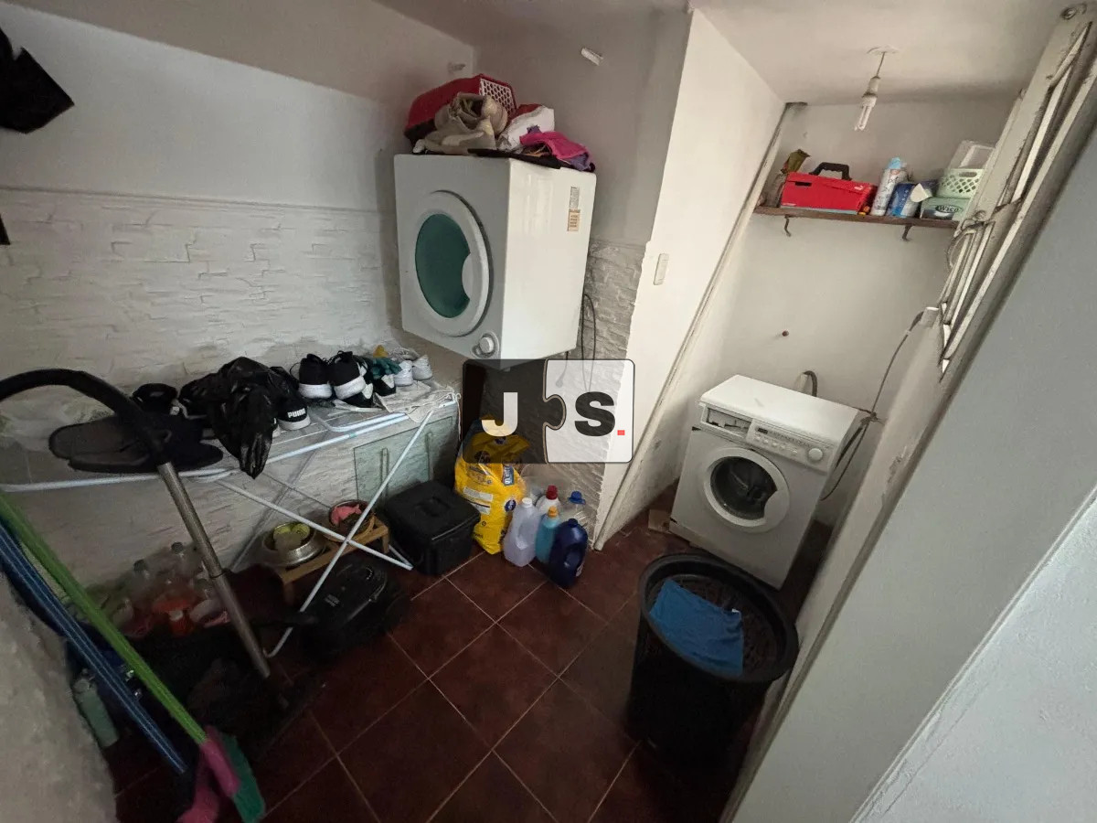 Apartamento ID.2532 - Vendo apartamento de 2 dormitorios en el Centro con patio