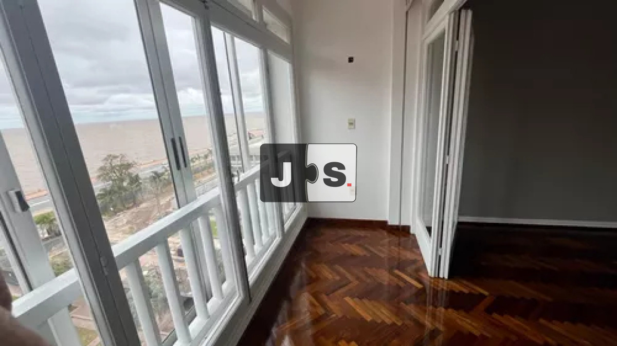 Apartamento ID.2578 - Alquilo apartamento de 3 dormitorios en Parque Rodó, Montevideo