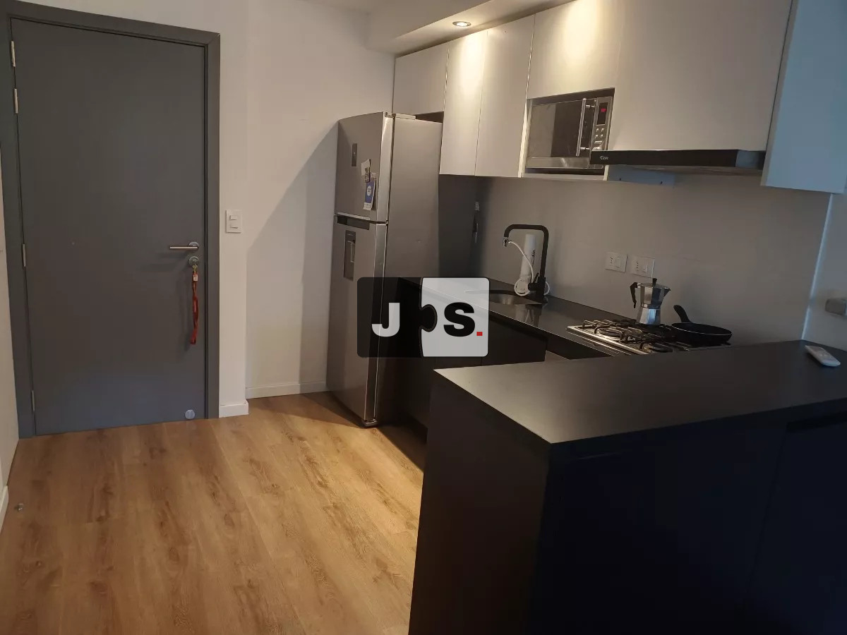 Apartamento ID.3204 - Traspaso Apartamento, 1 dormitorio, 1 baño, Barrio Centro