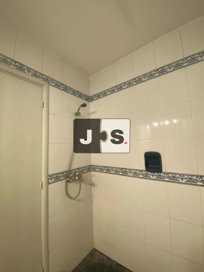 Apartamento ID.4364 - Venta Apartamento 3 dormitorios y 2 baños en Centro 
