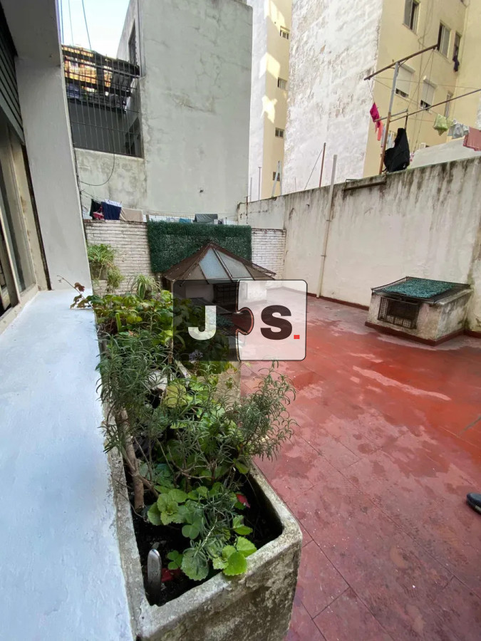 Apartamento ID.3528 - Alquiler Apartamento, 1 Dormitorios, 1 Baños, Terraza exclusiva, Barrio Centro