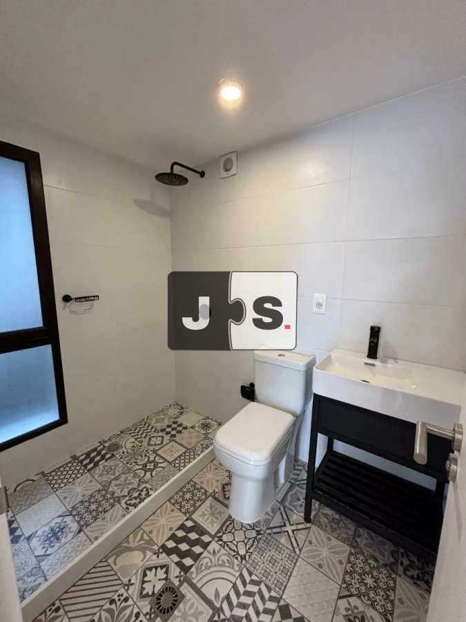 Apartamento ID.2466 - Vendo Duplex, 2 Dormitorios, 1 Baño, Barrio Sur