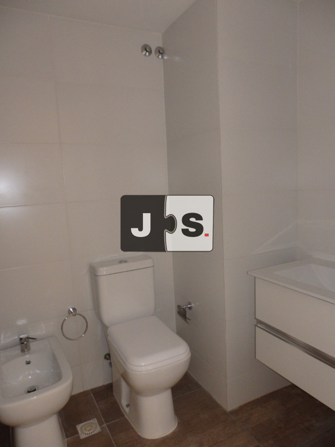 Apartamento ID.1010 - Vendo apartamento de 3 dormitorios en zona Prado 