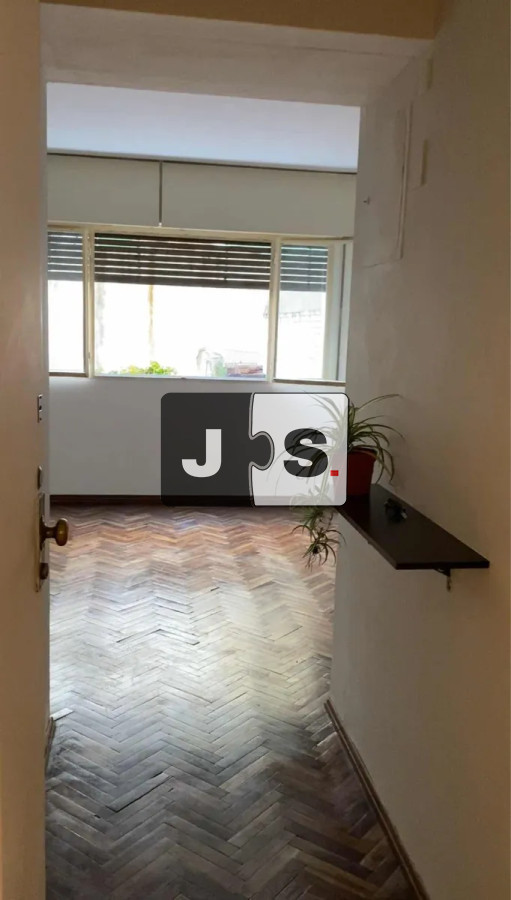 Apartamento ID.3528 - Alquiler Apartamento, 1 Dormitorios, 1 Baños, Terraza exclusiva, Barrio Centro