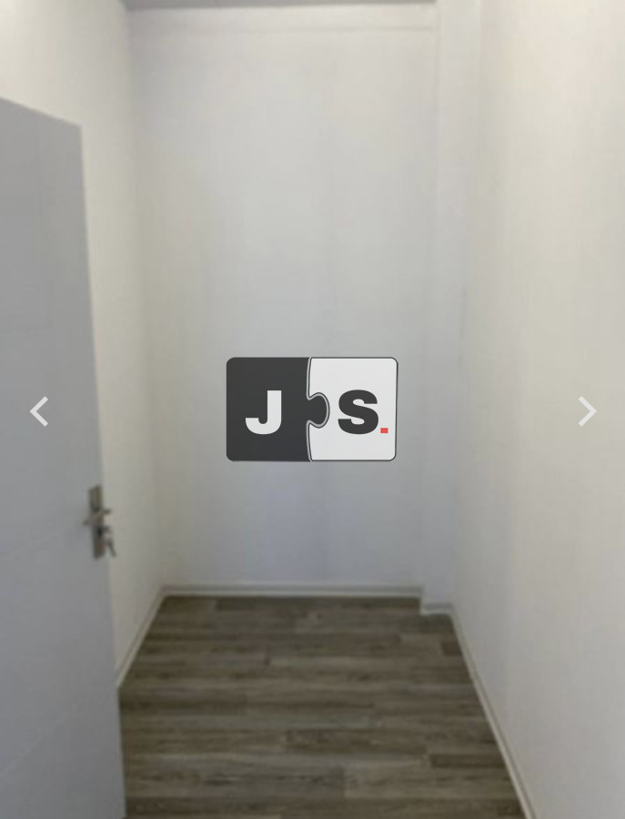 Apartamento ID.4042 - Vendo apartamento con 3 dormitorios y patio en zona Cordón 