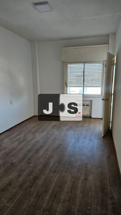 Apartamento ID.4151 - Vendo apartamento 3 dormitorios en el Centro 