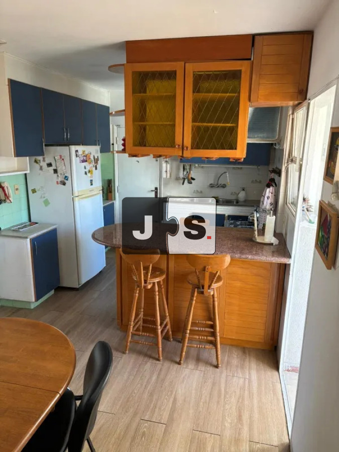 Apartamento ID.4156 - Vendo apartamento 3 dormitorios con cochera en Pocitos Nuevo 