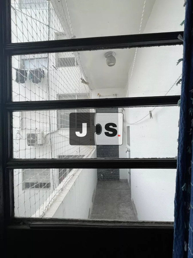 Apartamento ID.3389 - Venta Apartamento 4 Dormitorios y 2 Baños Centro