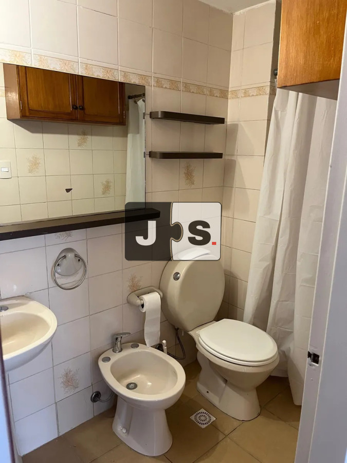 Apartamento ID.4436 - Venta Apartamento en Punta Carretas, 1 dormitorio y 1 baño. Con Garage