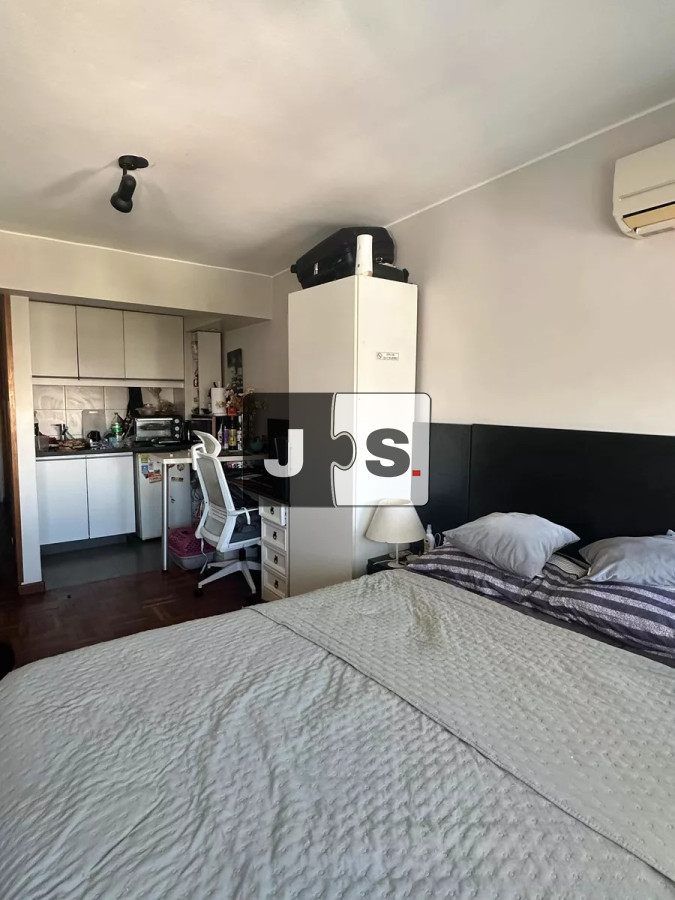 Apartamento ID.3319 - Traspaso aonoambiente amueblado en Punta Carretas