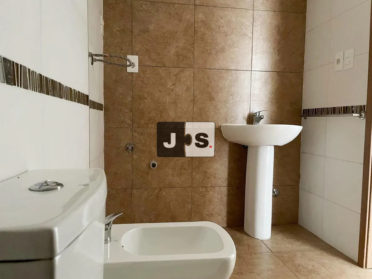 Apartamento ID.4081 - Vendo apartamento 2 dormitorios, Barrio Sur