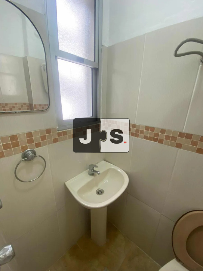 Apartamento ID.4364 - Venta Apartamento 3 dormitorios y 2 baños en Centro 