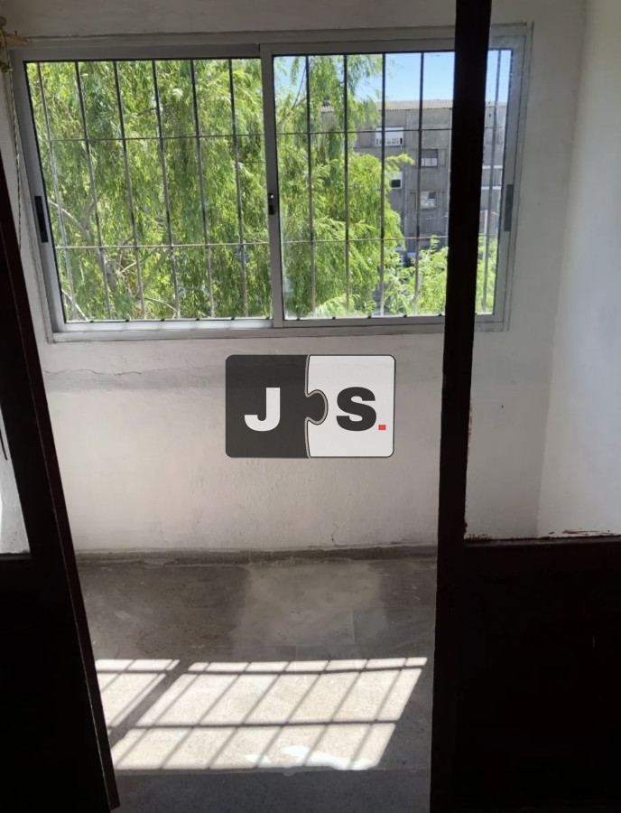 Apartamento ID.4199 - Vendo apartamento con 3 dormitorios y 1 baño en zona Malvin Norte