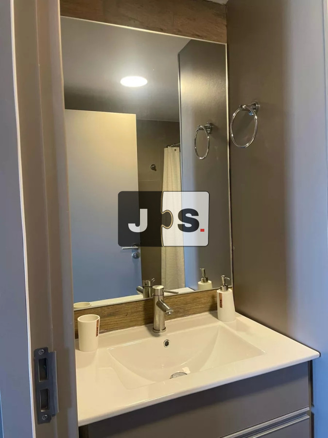 Apartamento ID.1693 -  Vende Apartamento En Pocitos Nuevo 1 Dormitorio Con Garaje