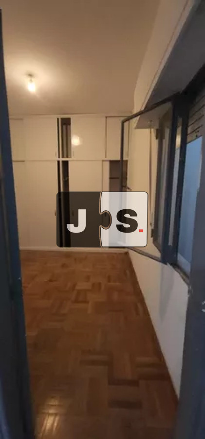 Apartamento ID.2840 - Vendo apartamento de 1 dormitorio en La Comercial, Montevideo.