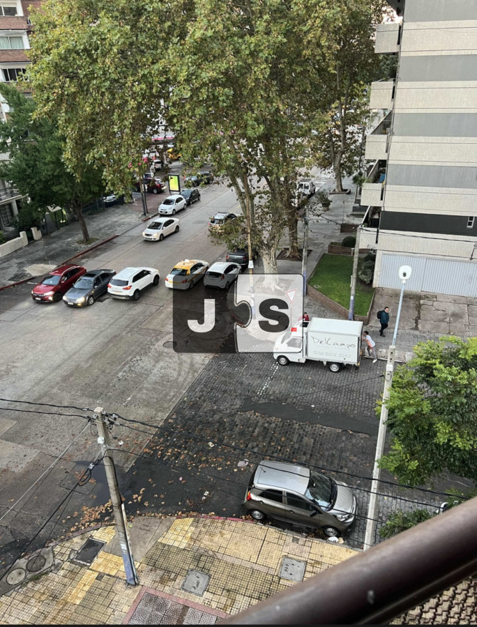 Apartamento ID.2828 - Alquilo Apartamento, 2 Dormitorios, 2 baños, Garage Fijo, Barrio Punta Carretas