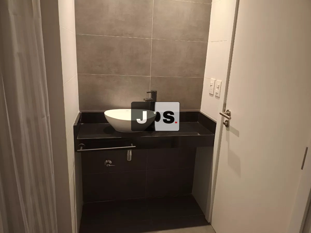 Apartamento ID.3204 - Traspaso Apartamento, 1 dormitorio, 1 baño, Barrio Centro