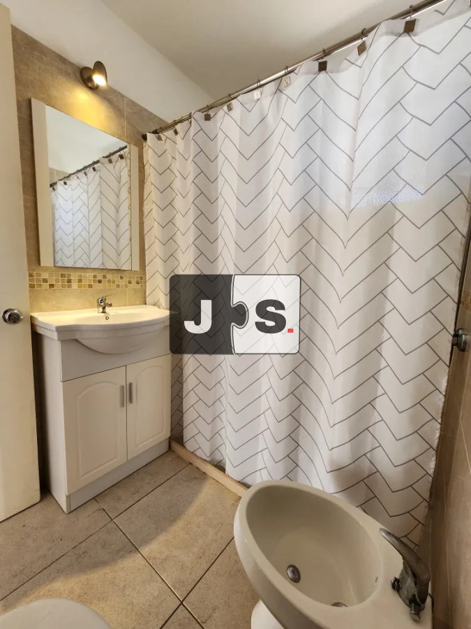 Apartamento ID.3933 - Vendo apartamento de 1 dormitorio en Aguada con cochera
