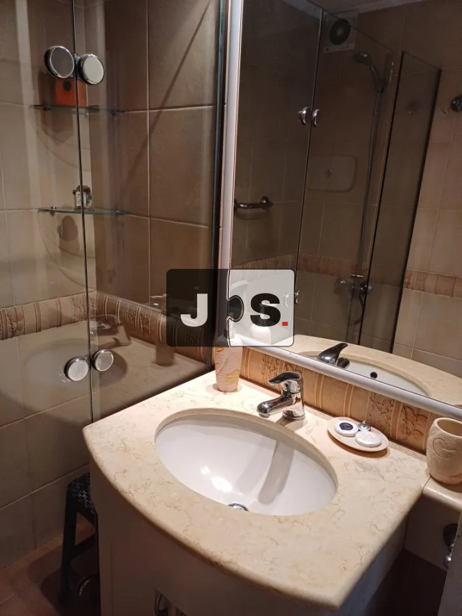Apartamento ID.4422 - Vendo apartamento 3 dormitorios, 2 baños, cochera, Pocitos