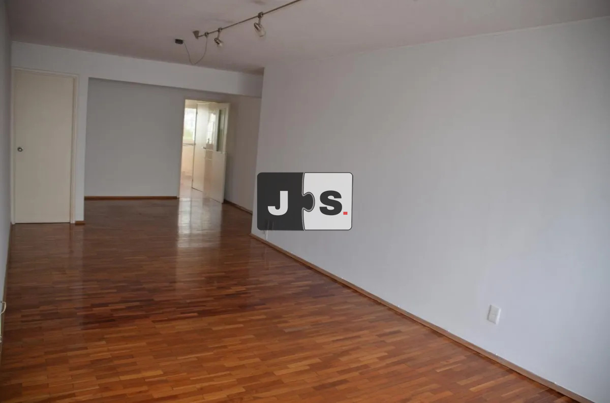Apartamento ID.3850 - Alquilo apartamento de 3 dormitorios y garage fijo en Punta Carretas